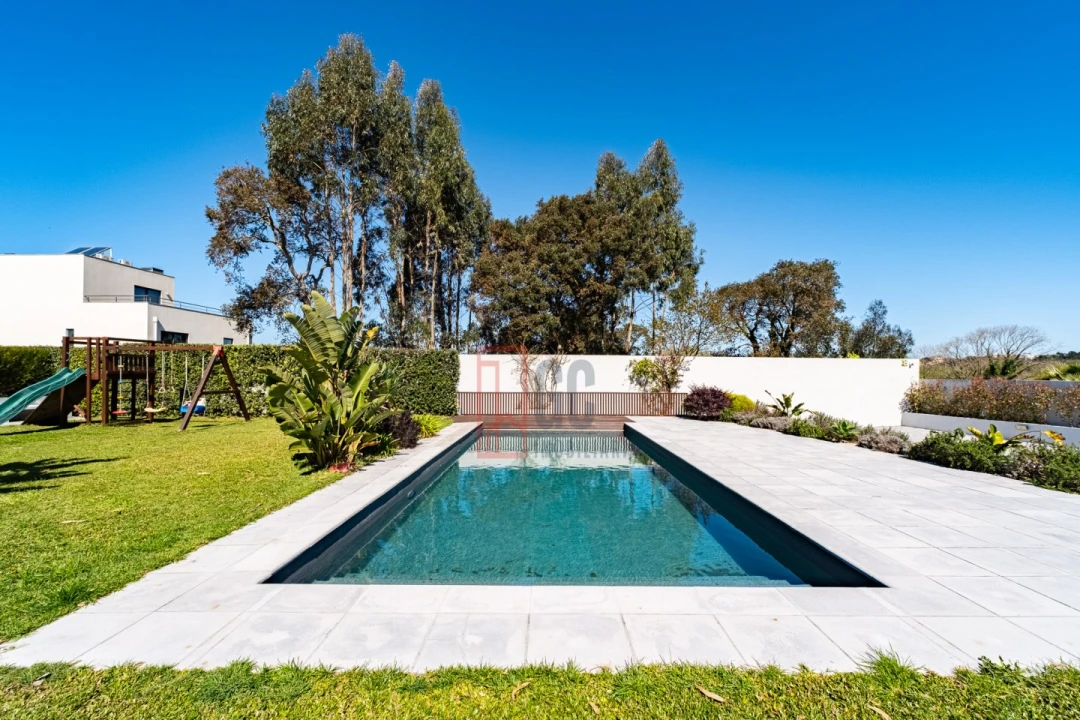 Moradia T4 para Venda em Gulpilhares e Valadares Foto 55