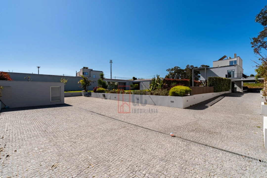 Moradia T4 para Venda em Gulpilhares e Valadares Foto 58