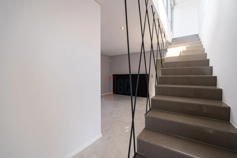 Moradia T4 para Venda em Gulpilhares e Valadares Foto 24