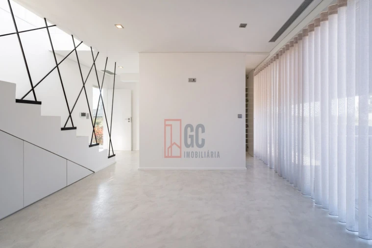 Moradia T4 para Venda em Gulpilhares e Valadares Foto 29