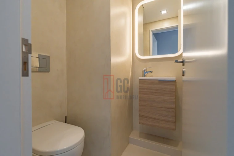 Moradia T4 para Venda em Gulpilhares e Valadares Foto 42