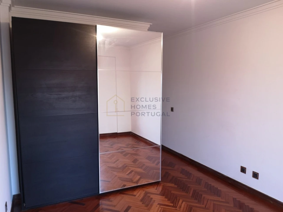 Apartamento T3 para Venda em Alfragide Foto 19