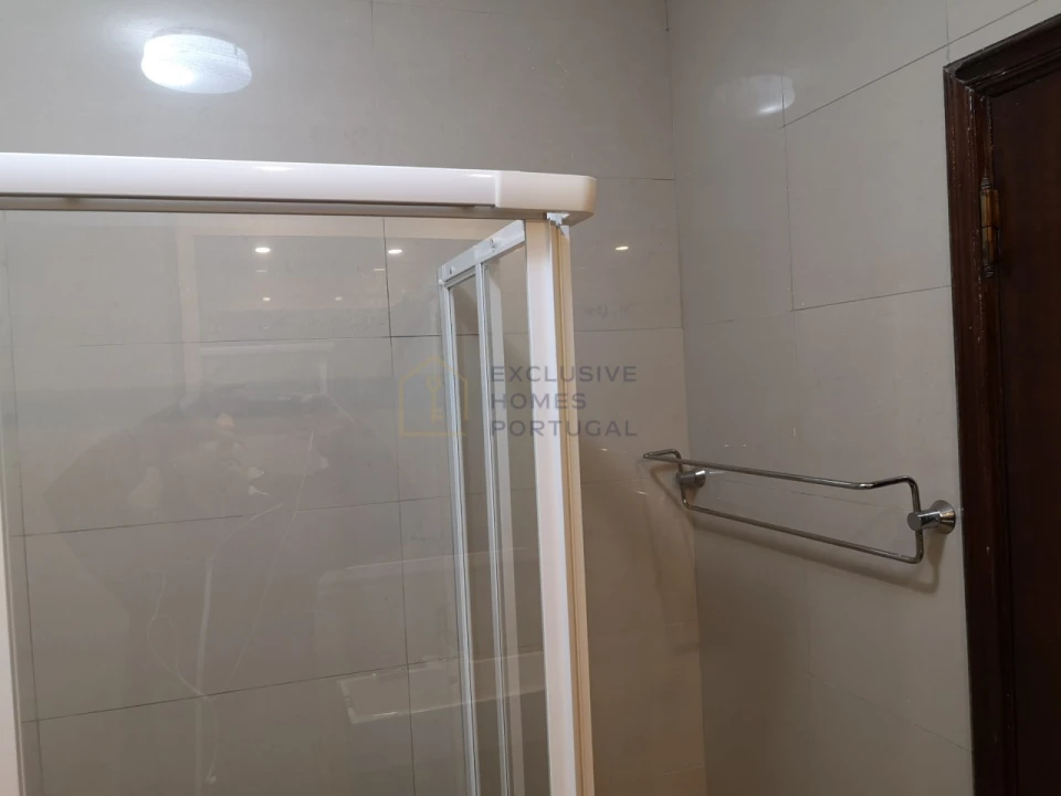 Apartamento T3 para Venda em Alfragide Foto 33