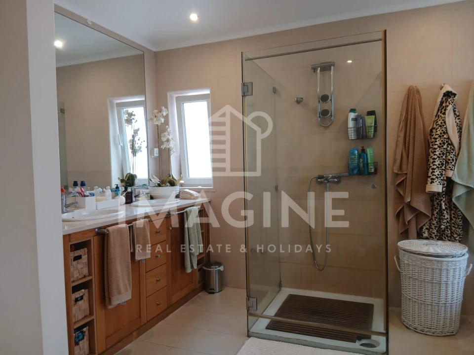 Moradia T4 para Venda em Santo Andre Foto 17