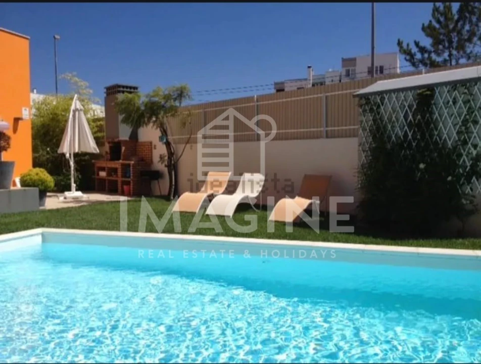 Moradia T4 para Venda em Santo Andre Foto 3