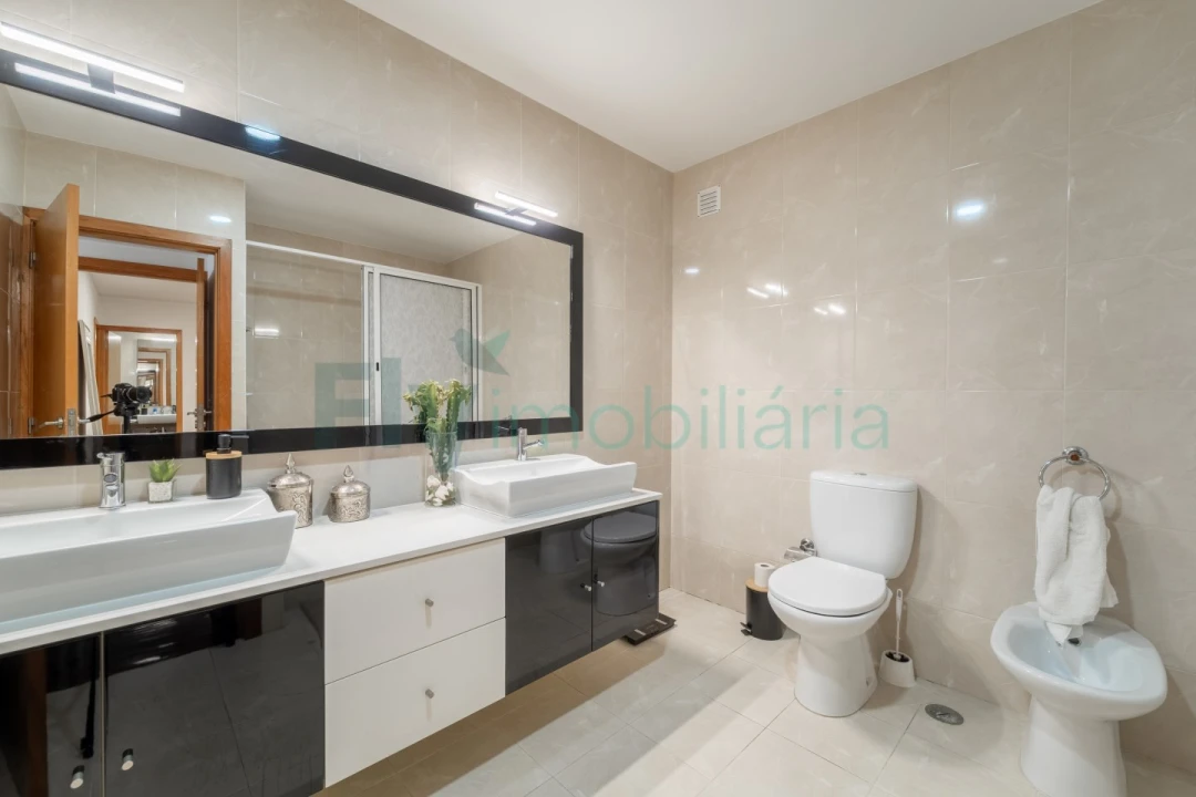 Apartamento T3 para Venda em Caldas de Vizela (São Miguel e São João) Foto 21