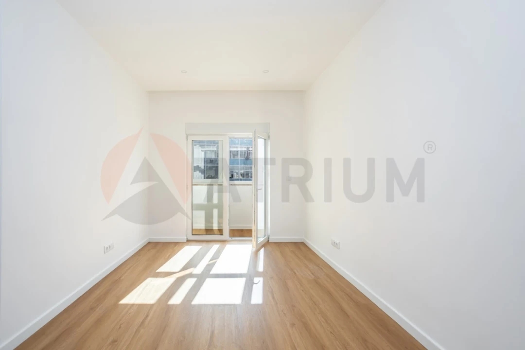 Apartamento T3 para Venda em Almada, Cova da Piedade, Pragal e Cacilhas Foto 10