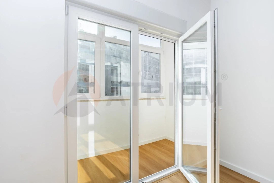 Apartamento T3 para Venda em Almada, Cova da Piedade, Pragal e Cacilhas Foto 11