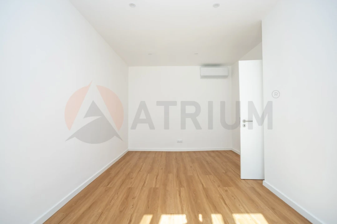 Apartamento T3 para Venda em Almada, Cova da Piedade, Pragal e Cacilhas Foto 12