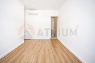 Apartamento T3 para Venda em Almada, Cova da Piedade, Pragal e Cacilhas