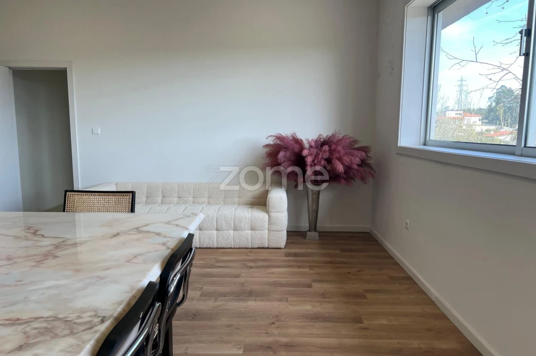 Terreno Comércio / Armazém para Arrendamento em Castêlo da Maia Foto 22