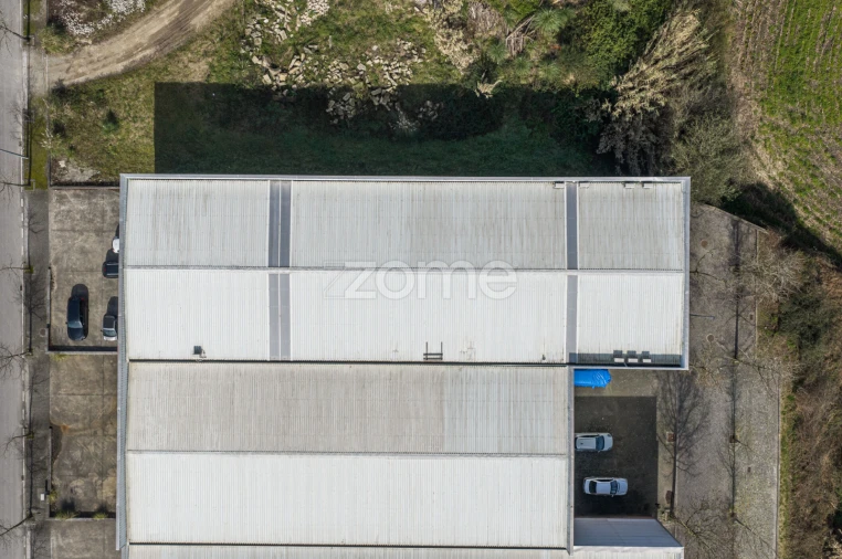 Terreno Comércio / Armazém para Arrendamento em Castêlo da Maia Foto 58
