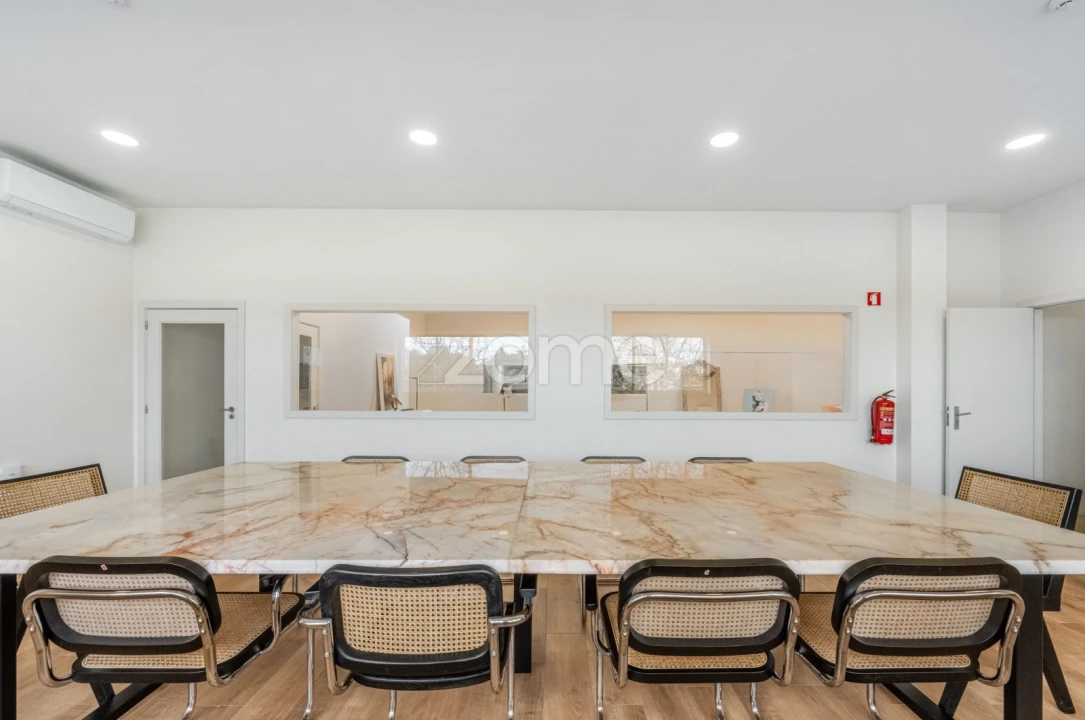 Terreno Comércio / Armazém para Arrendamento em Castêlo da Maia Foto 25