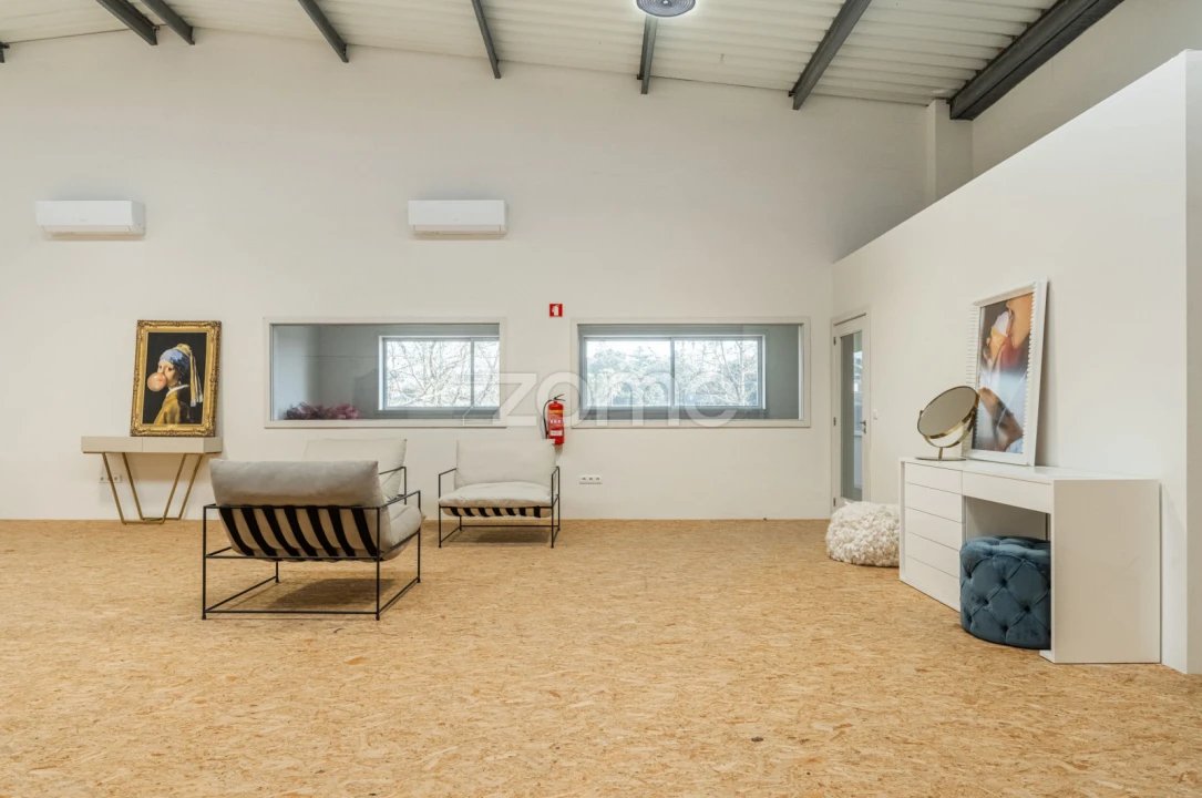 Terreno Comércio / Armazém para Arrendamento em Castêlo da Maia Foto 35