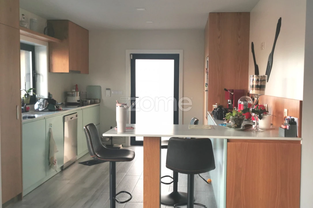 Moradia T4 para Venda em Vila Verde e Barbudo Foto 6