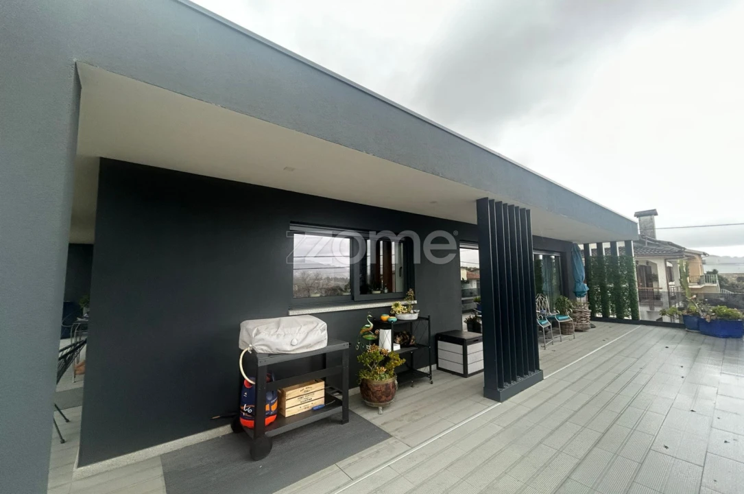 Moradia T4 para Venda em Vila Verde e Barbudo Foto 7