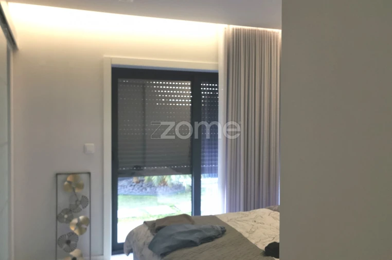 Moradia T4 para Venda em Vila Verde e Barbudo Foto 13