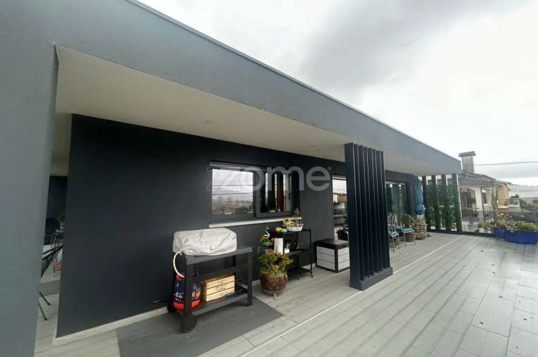 Moradia T4 para Venda em Vila Verde e Barbudo Foto 7