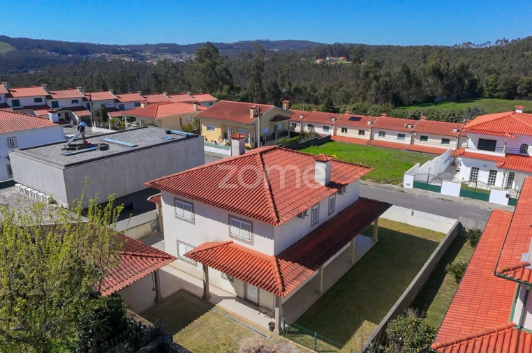 Moradia T4 para Venda em Vila Nova de Famalicão e Calendário Foto 11