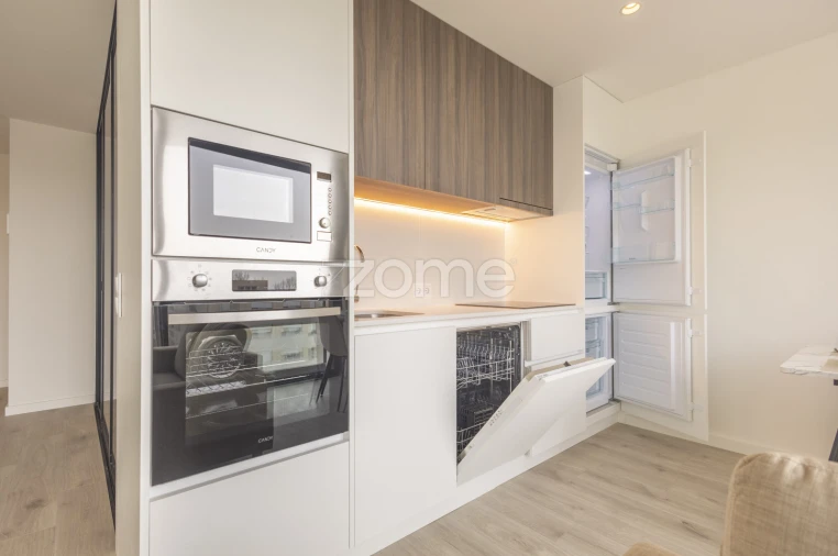 Apartamento T1 para Arrendamento em São Mamede de Infesta e Senhora da Hora Foto 17