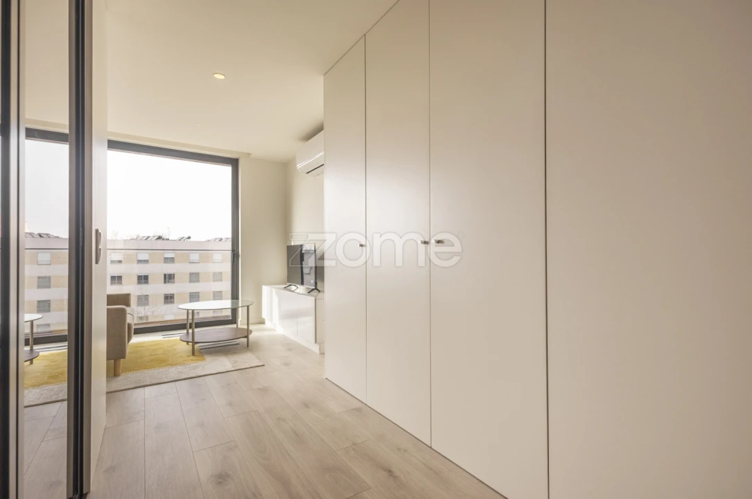 Apartamento T1 para Arrendamento em São Mamede de Infesta e Senhora da Hora Foto 12