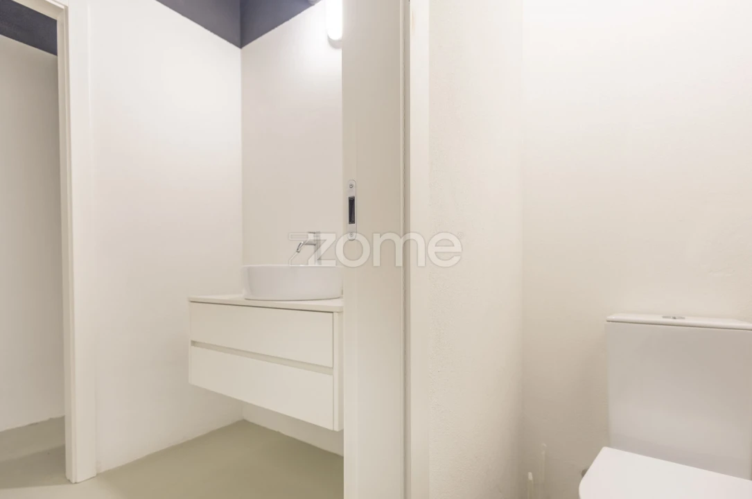 Apartamento T1 para Arrendamento em São Mamede de Infesta e Senhora da Hora Foto 25