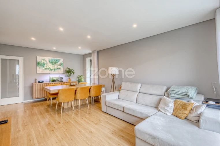 Apartamento T2 para Venda em Nogueira e Silva Escura Foto 4