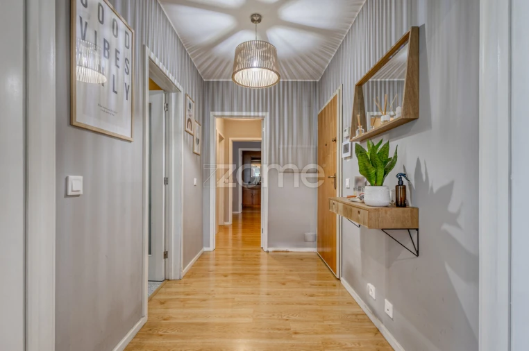 Apartamento T2 para Venda em Nogueira e Silva Escura Foto 3