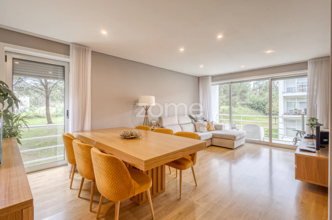 Apartamento T2 para Venda em Nogueira e Silva Escura Foto 2