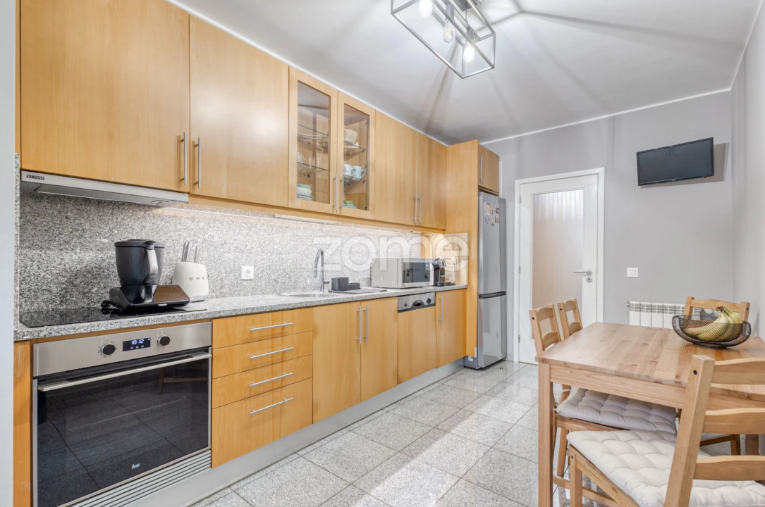 Apartamento T2 para Venda em Nogueira e Silva Escura Foto 11