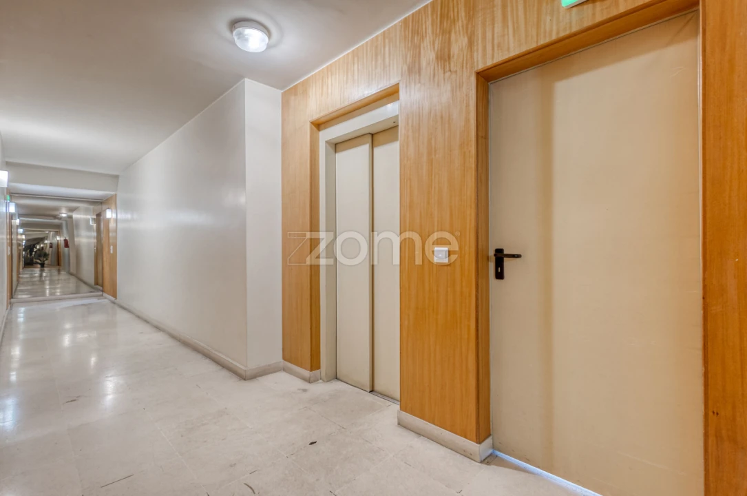 Apartamento T2 para Venda em Nogueira e Silva Escura Foto 22