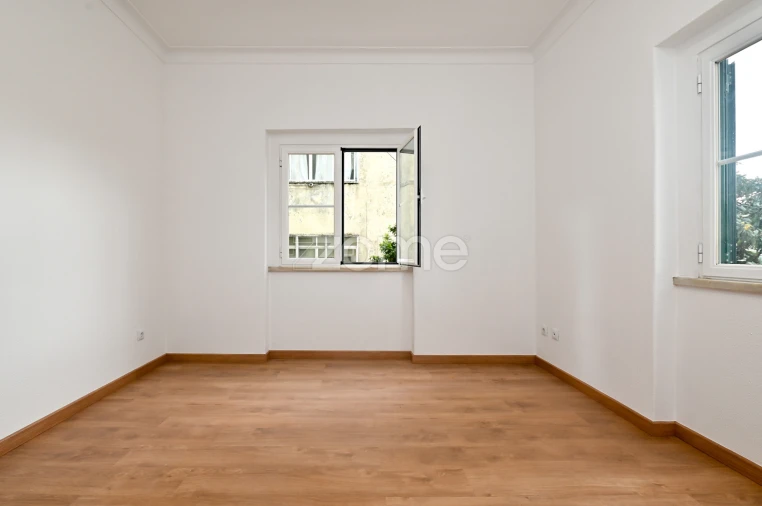 Apartamento T3 para Venda em Ramada e Caneças Foto 6