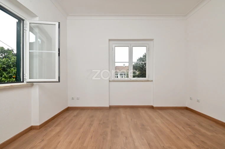 Apartamento T3 para Venda em Ramada e Caneças Foto 5