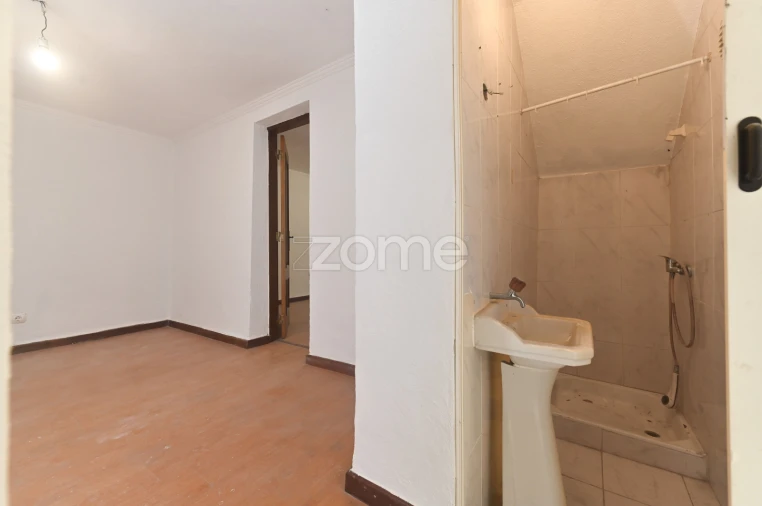 Apartamento T3 para Venda em Ramada e Caneças Foto 22