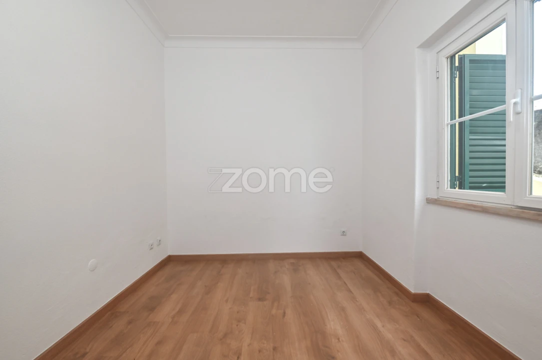 Apartamento T3 para Venda em Ramada e Caneças Foto 12