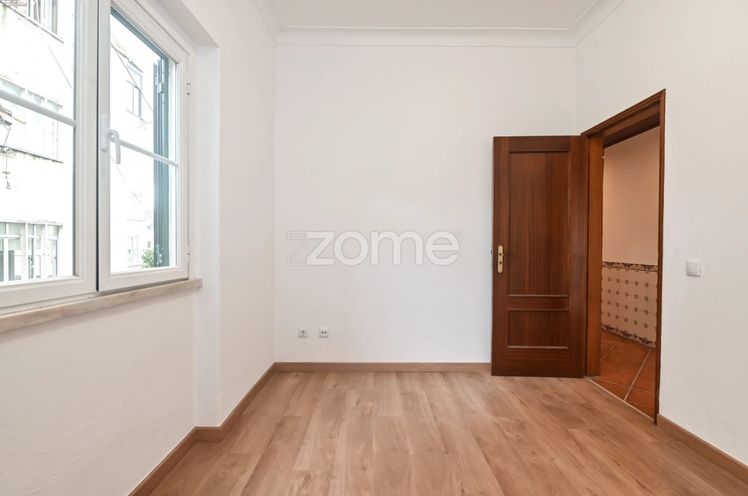 Apartamento T3 para Venda em Ramada e Caneças Foto 13