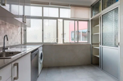 Prédio para Venda em Mina de Água