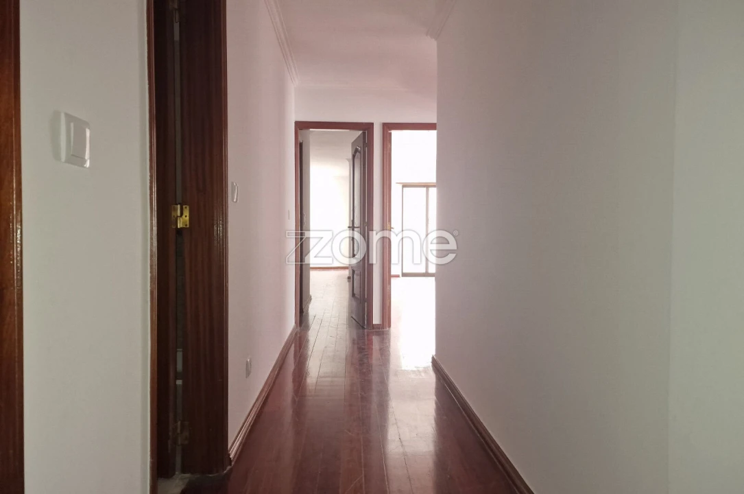 Apartamento T3 para Venda em Algueirão-Mem Martins Foto 9