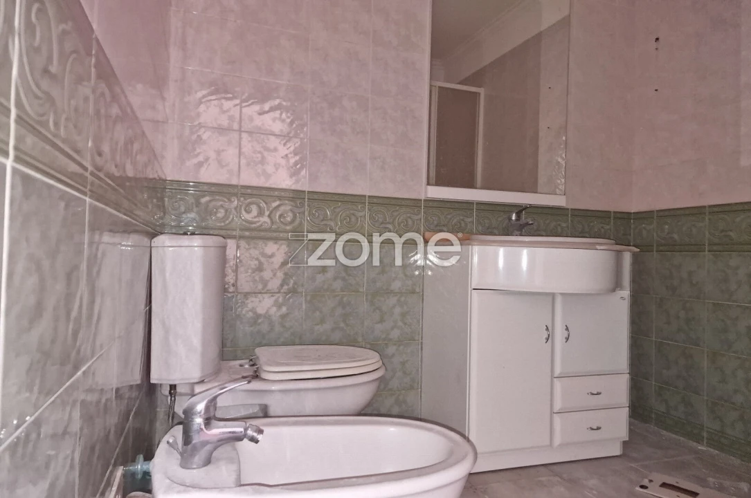 Apartamento T3 para Venda em Algueirão-Mem Martins Foto 14