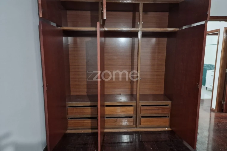 Apartamento T3 para Venda em Algueirão-Mem Martins Foto 12