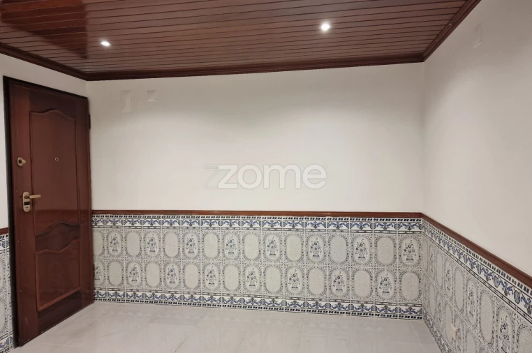 Apartamento T3 para Venda em Algueirão-Mem Martins Foto 4