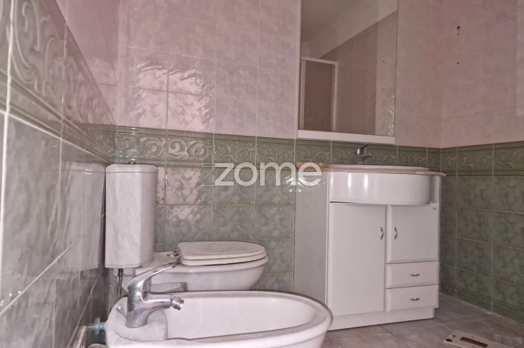 Apartamento T3 para Venda em Algueirão-Mem Martins Foto 14