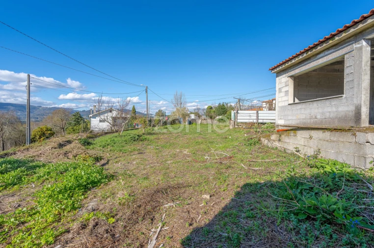 Moradia T3 para Venda em Bravães Foto 13