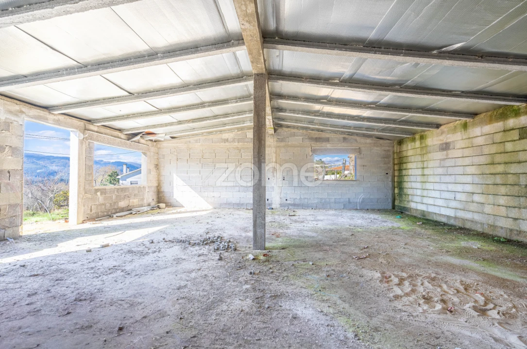 Moradia T3 para Venda em Bravães Foto 21