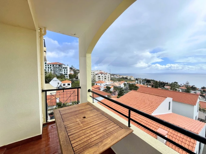 Apartamento T2 para Arrendamento em Caniço Foto 18