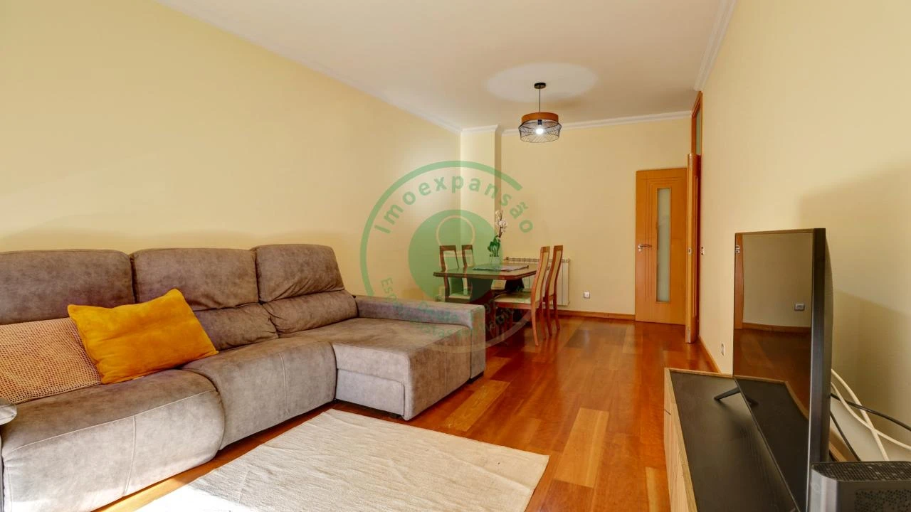 Apartamento T2 para Arrendamento em Tavarede Foto 9