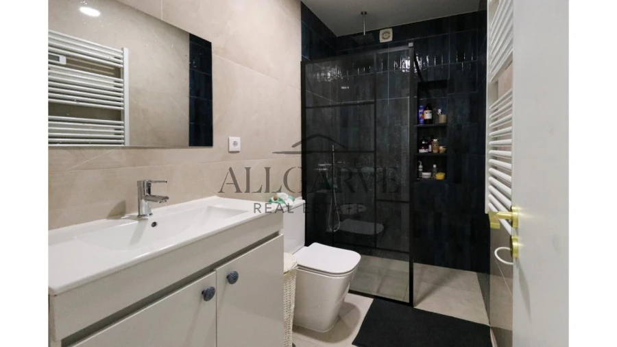 Apartamento T1 para Venda em Portimão Foto 10