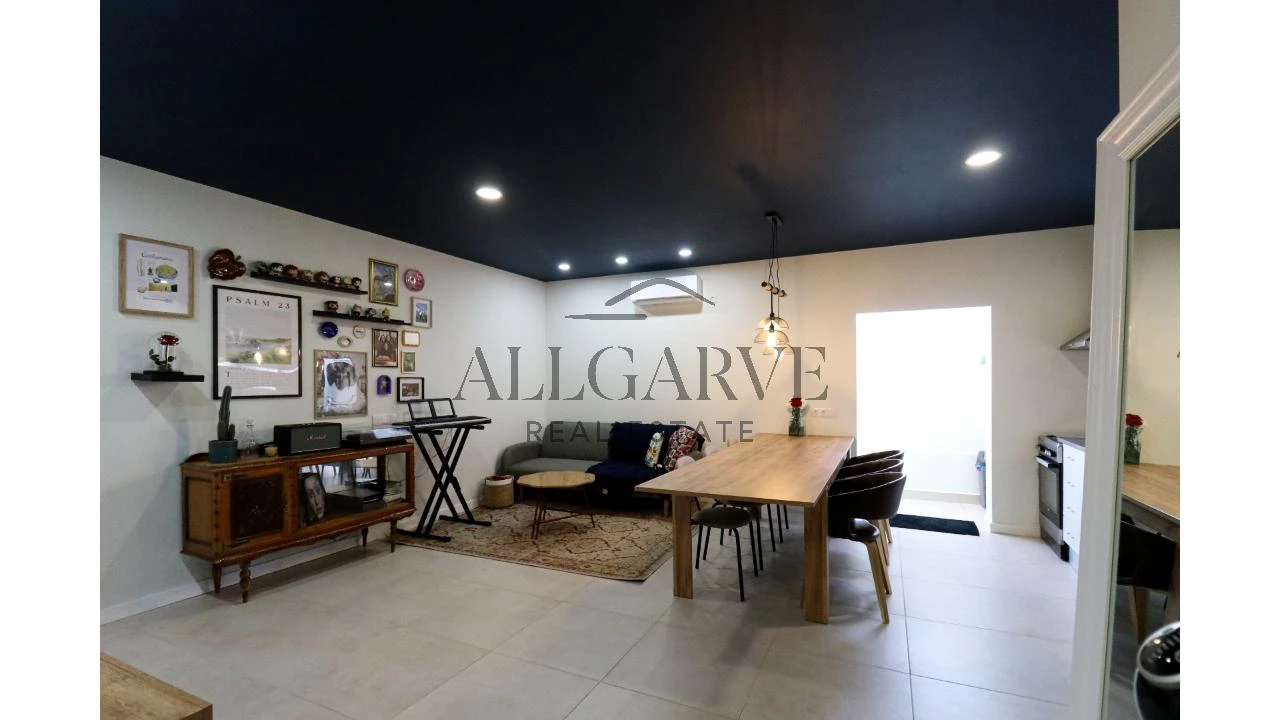 Apartamento T1 para Venda em Portimão Foto 3