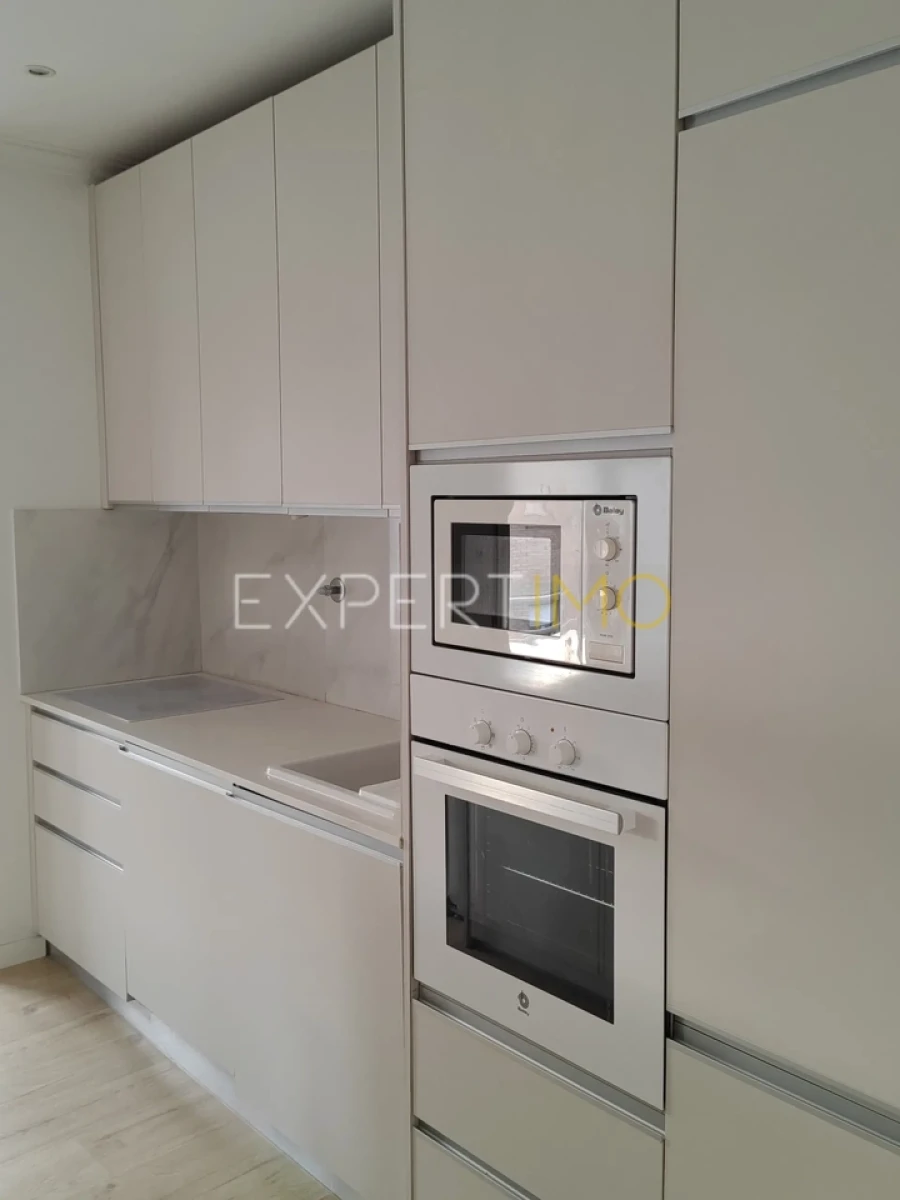 Apartamento T3 para Venda em Labruge Foto 4