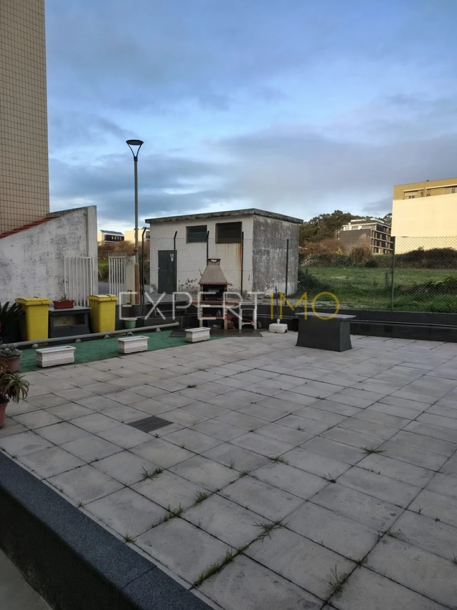 Apartamento T3 para Venda em Labruge Foto 23